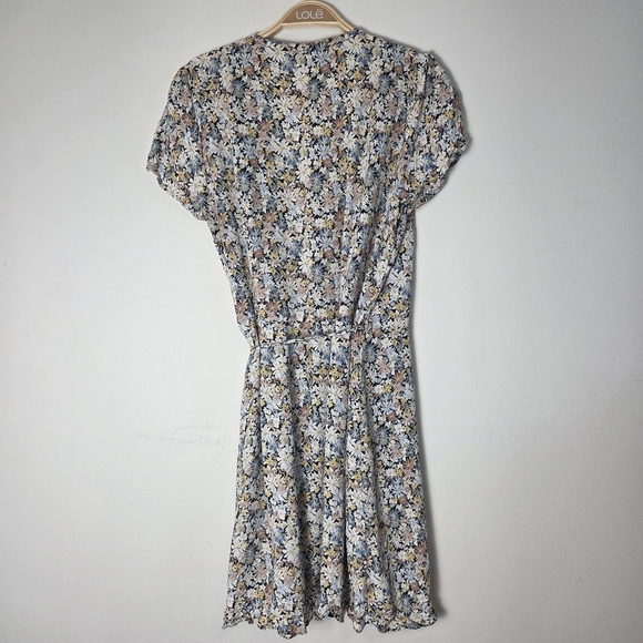 Abercrombie & Fitch Floral Short Sleeve Ruffle Wrap Mini Dress - Picture 6 of 7